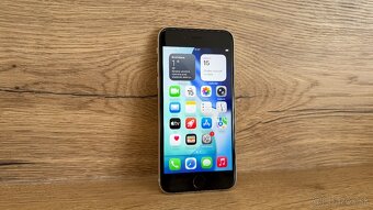 Apple iPhone SE 2022 128GB - 5