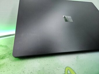 Microsoft Surface Laptop 5 15" dotykovy / i7 / 32GB / 1TB - 5