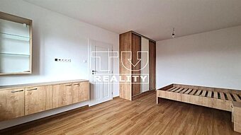 1 izbový byt v staršej tehlovej novostavbe 55 m2 v... - 5