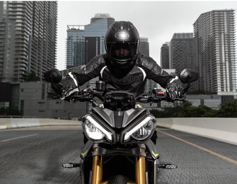 TRIUMPH SPEED TRIPLE 1200 RS - 5