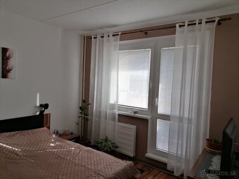 Na prenájom 3-izbový byt s balkónom - 5