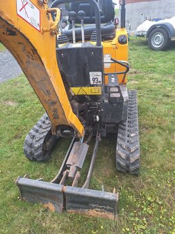 Bobcat E08 - 5