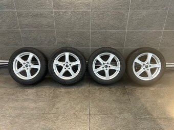 Predam original Borbet zimnu sadu 215/55 R17 - 5