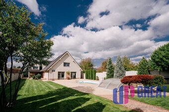 Na predaj exkluzívny rodinný dom s bazénom, SENICA - 5