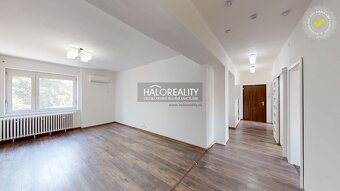 HALO reality - Predaj, trojizbový byt Komárno, ulica Františ - 5