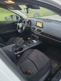 Mazda 3 - 5