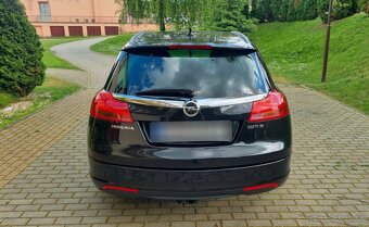 Opel Insignia SPORTS TOURER SW 2.0CDTi 118KW 4X4 M6 - 5