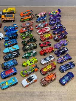 Hot wheels autíčka - 5