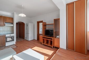 Na predaj | 2 izbový byt, Petržalka - Holíčska ul. - 5