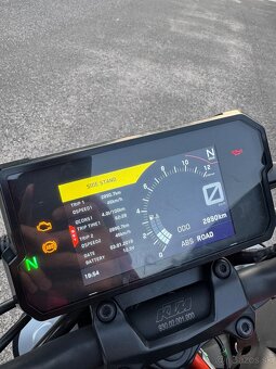KTM DUKE 390 - 5