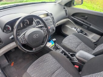 Kia Ceed volajte len ak máte vážny záujem prosím - 5