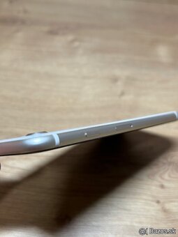 Predam IPhone SE 2020 - 5