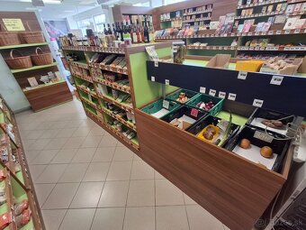 Predam krasne zariadenie do predajne orech + limetka - 5