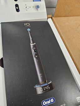 Oral-B iO 10 Black – nová, špičková elektrická zubná kefka - 5