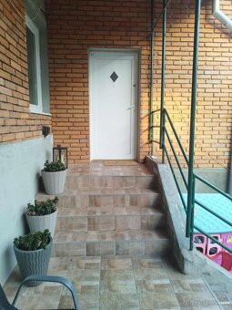 Rodinný dom v pokojnej lokalite v Slavošovciach. - 5