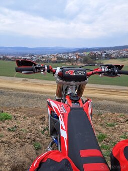 Predám Honda CRF250R 2021 po kompletnej generálke, top stav - 5