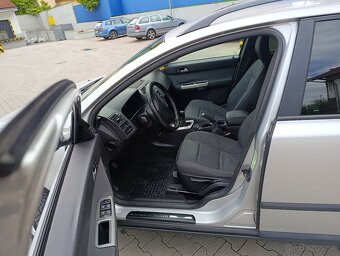 VOLVO V50 1,6 D 80 KW - 5
