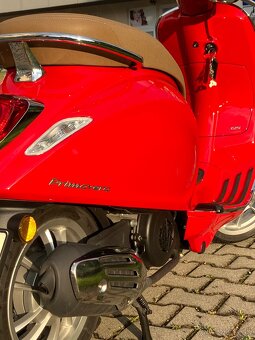 NA PREDAJ VESPA Primavera 125 - 5