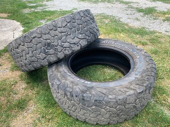 BF Goodrich All-Terrain T/A 265/65r17 - 5