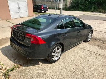 Predám Volvo S60 D5 – 2,5D, 151 kW, spoľahlivý 5-valec - 5