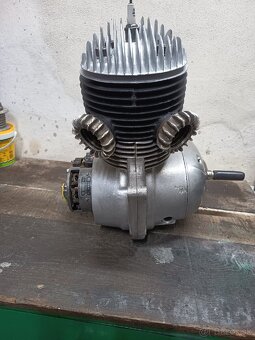 Motor Jawa 250 353 - 5