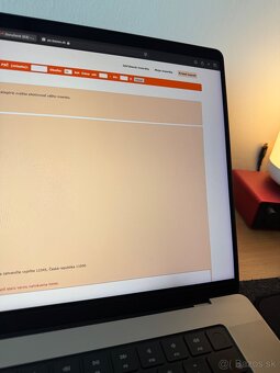 MacBook Pro 16" M2 PRO | poškodené sklápanie - 5