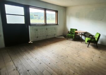 LIPOVANY -2-izbový víkendový domček na pozemku 1281 m2 - 5