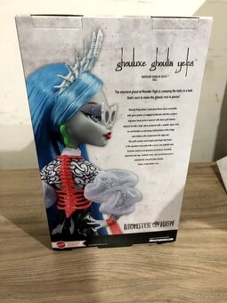 Monster High Ghouluxe Ghoulia Yelps - 5