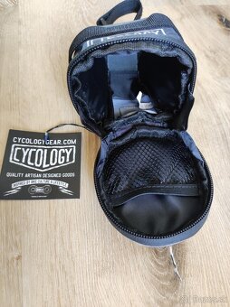Cycology kapsicka pod sedadlo dizajnova - 5