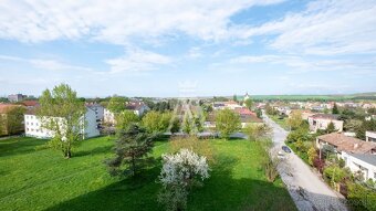 3 IZBOVÝ BYT, NÁMESTIE OCELIAROV, KOŠICE ŠACA - 5