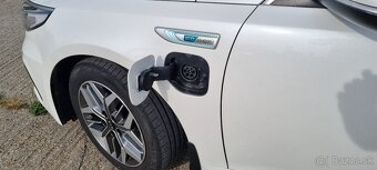 Kia Optima SW 2.0 GDI PHEV, 02/2019, EV dojazd 50 km - 5
