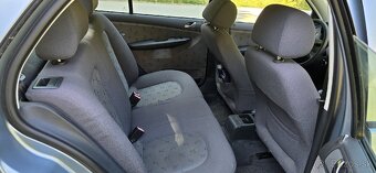 Predam skoda fabia 1,9 TDI 74 kw - 5