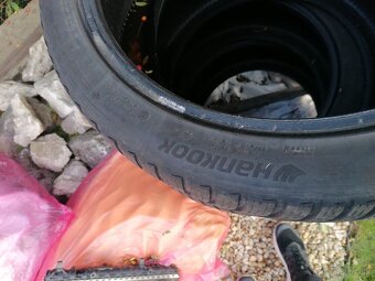 Hankook winter i cept evo 3 245/40r19 4ks cena 35 - 5