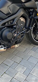 Yamaha MT 09 - 5