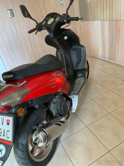 Skúter 150cc - 5