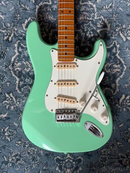 Handmade Vintage-Style 60's Surf Green Strat - 5