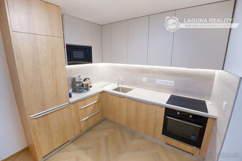 NOVOSTAVBA Nadštandardný byt 2+1 (88 m2) centrum mesta SNV - 5