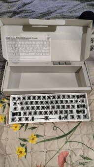 Skyloong Herná Mechanická RGB Klávesnica - GK61 - 5