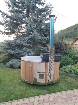 Okrúhla akrylátová vírivka ECO - 5