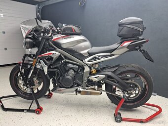 Triumph Street Triple RS - 5