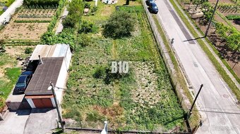 Rovinatý stavebný pozemok - 600 m2 - Dolné Krškany - 5