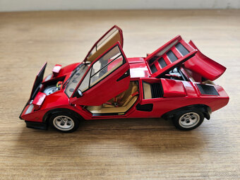 Predám model, mierka 1:18 ; 1/18 - 5