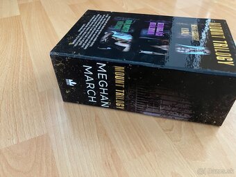 Meghan march , Nemilosrdný kráľ, Vzdorující kráľovná - 5