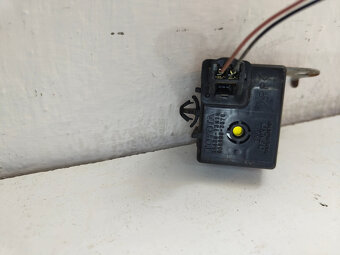 relé Toyota 86650 13010 068900 3570 30€ - 5