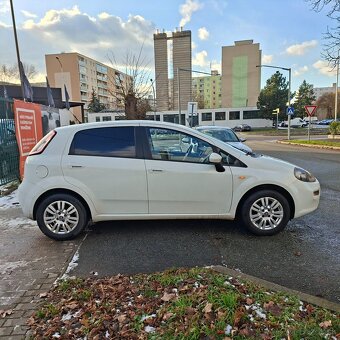 Fiat Grande Punto 1.4 8v Lounge - 5