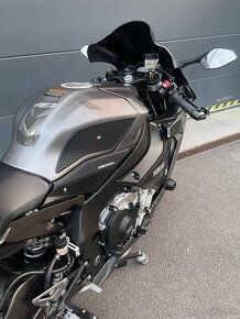 Yamaha R1 2016 - 5