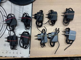 Adaptéry 5V 9V 12V - 5