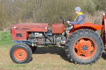 Traktor Zetor - 5
