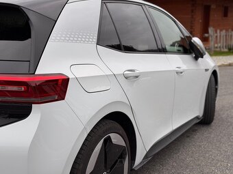 VOLKSWAGEN ID.3 PRO | 62 kWh|150kw |MATRIX | ZÁRUKA | - 5