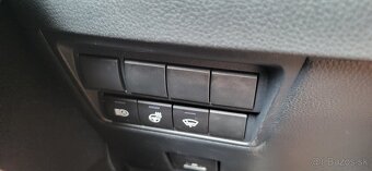 Yaris Cross Hybrid - 5